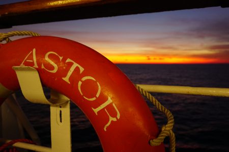 MS Astor Transocean Kreuzfahrten Rettungsring