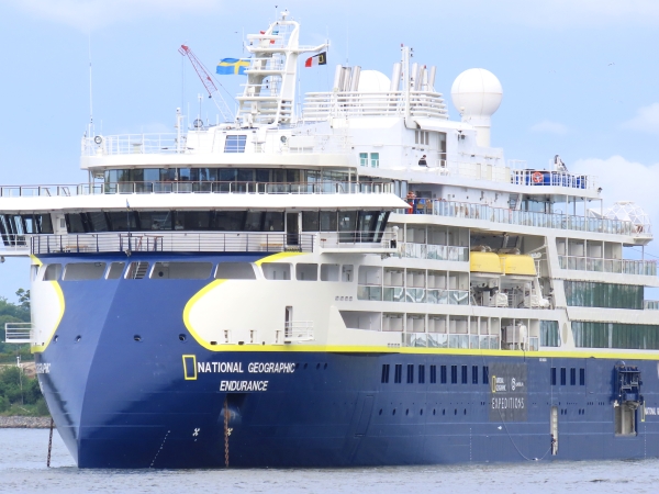 MS National Geographic Endurance of Linblad Expeditions