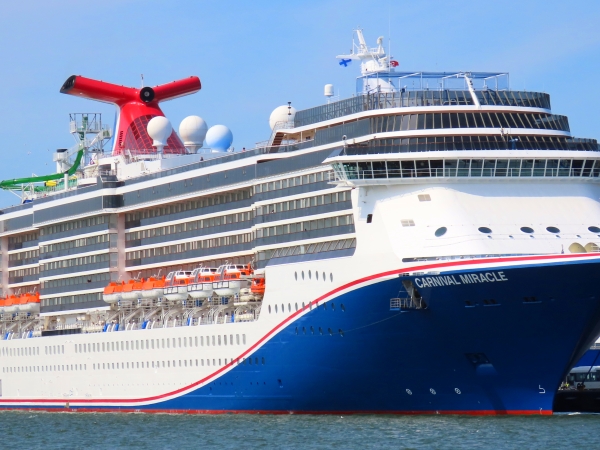 MS Carnival Miracle of Carnival Cruise Line