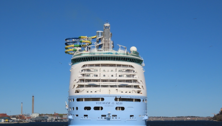 Stern view: MS Voyager of the Seas