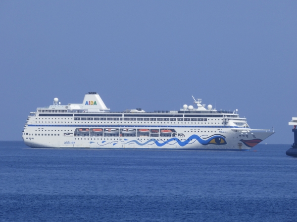 MS Ambition in the colors of the former operator AIDA as AIDAmira