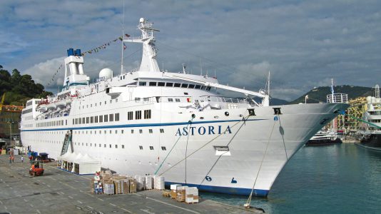 MS Pearl II als 'MS Astoria'