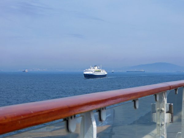 Revierfahrt: MS Hamburg und MS Azores