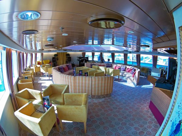 MS Ocean Majesty Observation-Lounge