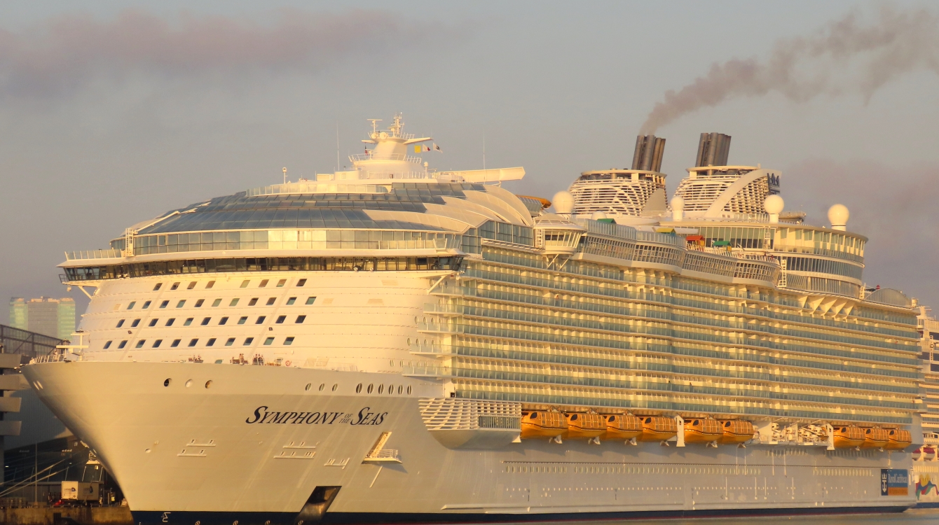MS Symphony of the Seas of Royal Caribbean Cruises