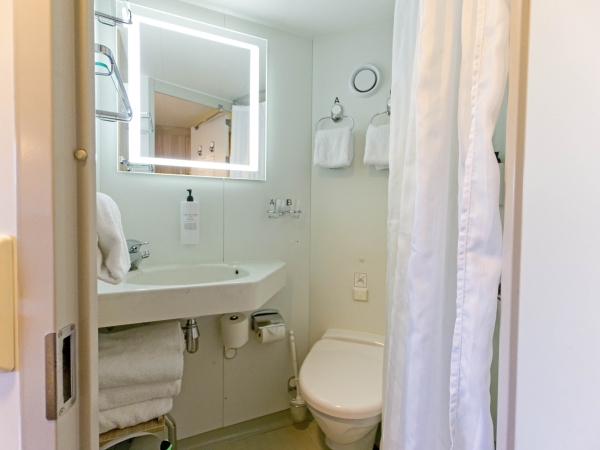 MS Nordkapp Bathroom Cabin 531