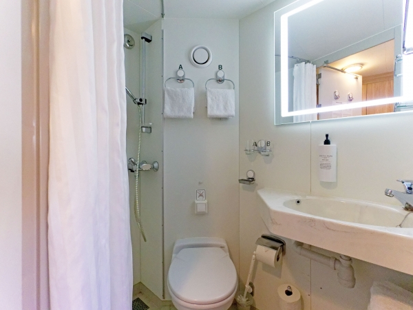 MS Nordkapp Bathroom Cabin 557
