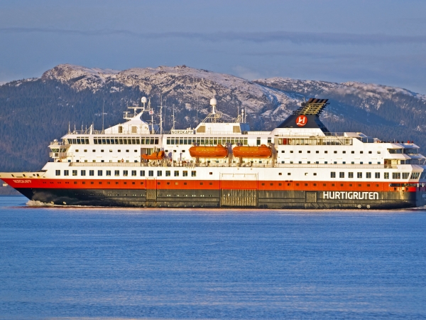 MS Nordkapp of Hurtigruten departing northbound