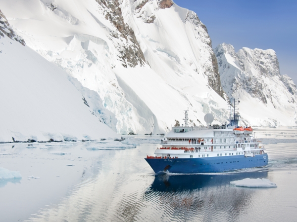 Poseidon Expeditions MS Sea Spirit auf Polar-Expeditionskreuzfahrt
