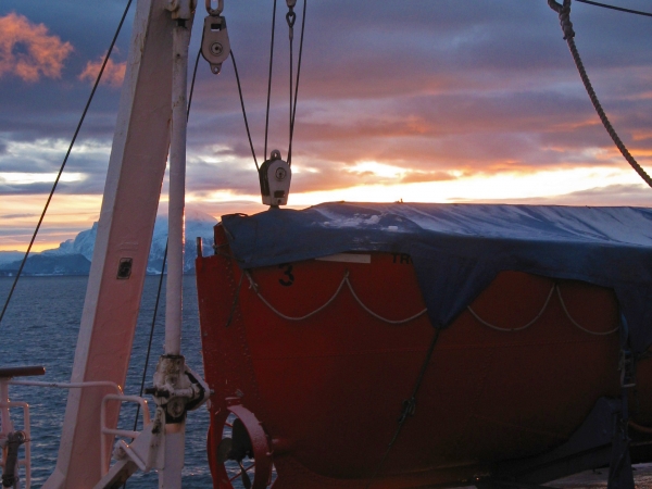 Life-Boat-Morning-Mood of MS Nordstjernen