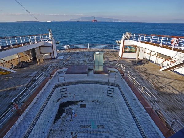 view to the outside pool area and stern of MS ASTOR