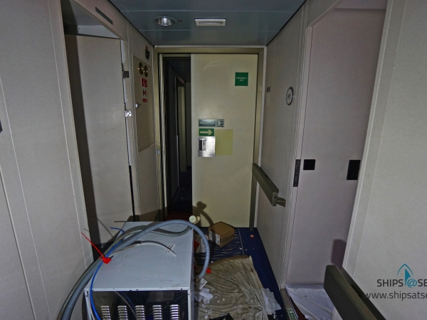 MS ASTOR Baltic Deck Cabin Corridor Firedoor next to cabin 469