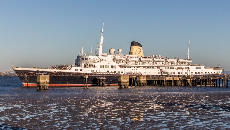 MS Funchal abanded at Lisbon