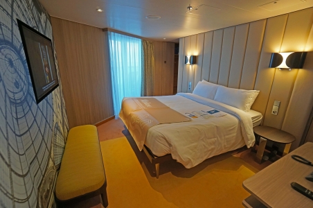 MS Costa Smeralda Suite 15295 Bedroom with seaview