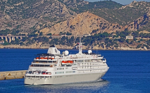 MS Silver Cloud of Silversea Cruises
