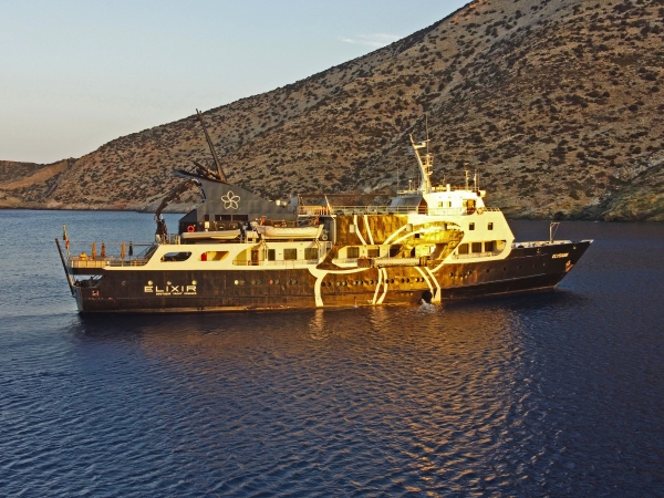MS Elysium in the cyclades-world