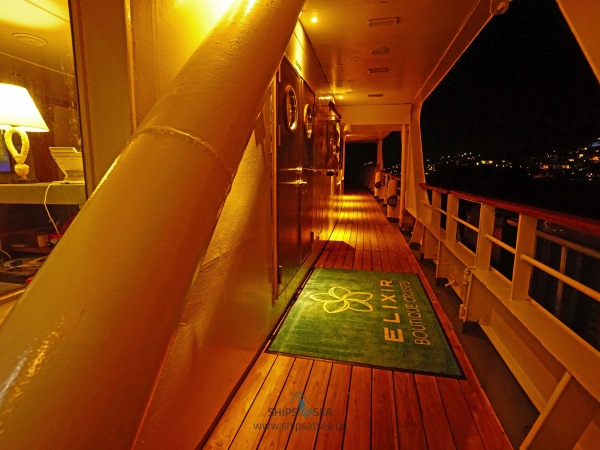 MS Elysium open deck atmosphere