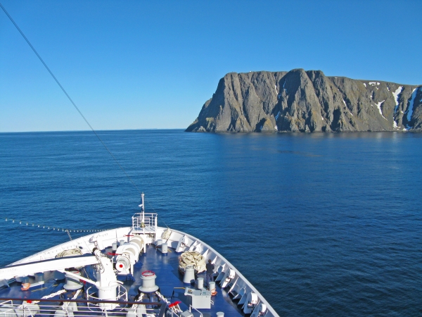 MS ASTOR circumnavigating the Northcape
