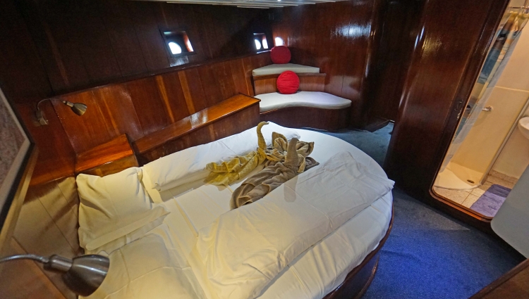 SY Sea Star Cabin 9