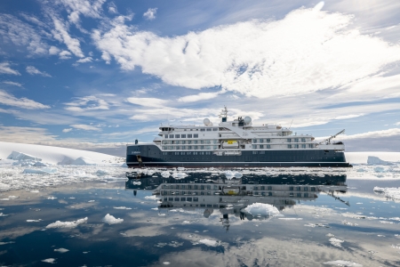 MS SH Minerva operating in Antarctica