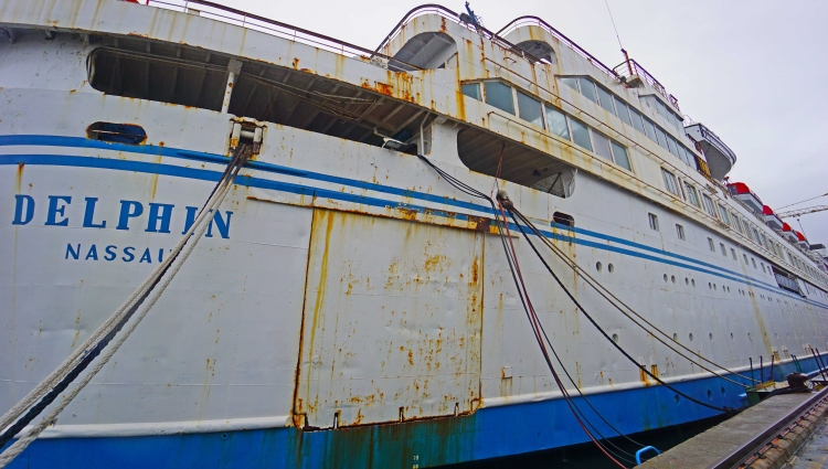 MS Delphin Verschrottung scrap