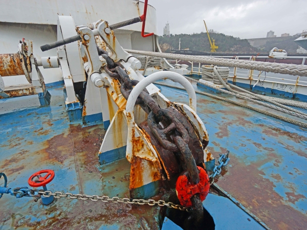 anchor chain brake secured