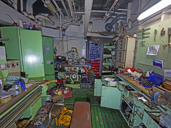 MS Delphin Engineroom workshop