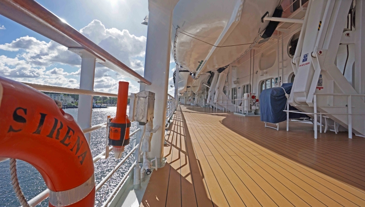 Promenade Deck MS Sirena Oceania Cruises