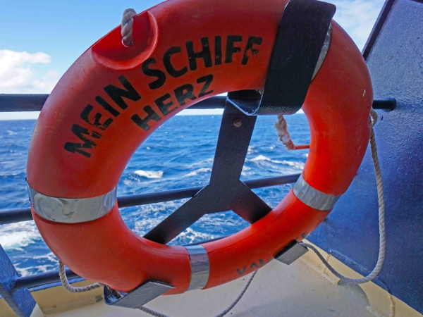 TUI Cruises Mein Schiff Herz Rettungsring