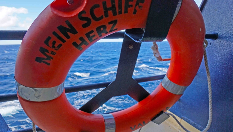 TUI Cruises Mein Schiff Herz Rettungsring