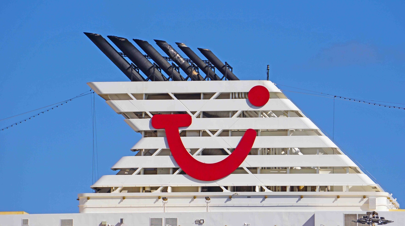 TUI Cruises Mein Schiff Herz Schornstein