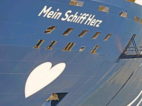 TUI Cruises Mein Schiff Herz close up