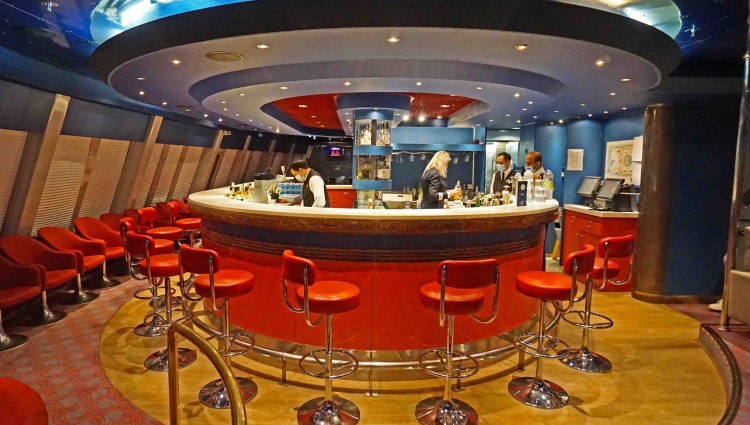 MS Hamburg of Plantours Kreuzfahrten Showlounge Bar