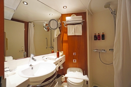 MS Seaventure Cabin 530 of Iceland Pro Cruises