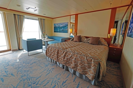 MS Seaventure Suite 702 of Iceland Pro Cruises