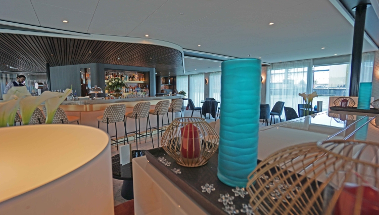 MS Amadeus Cara Panorma-Lounge of Amadeus Fluss-Kreuzfahrten