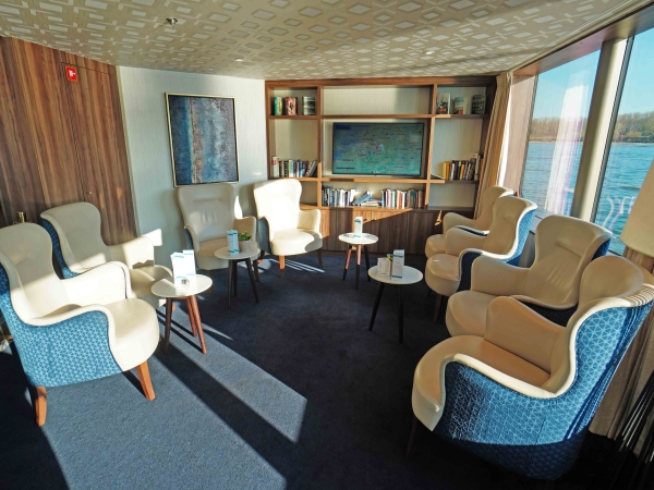 MS Annika Phoenix Reisen Panorma-Lounge