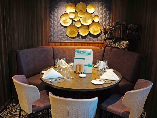 MS Annika Phoenix Reisen Restaurant Vier Jahreszeiten