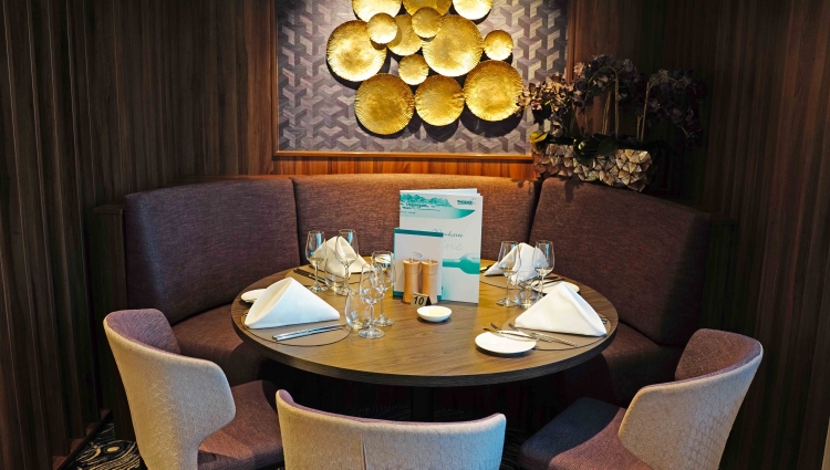MS Annika Phoenix Reisen Restaurant Vier Jahreszeiten
