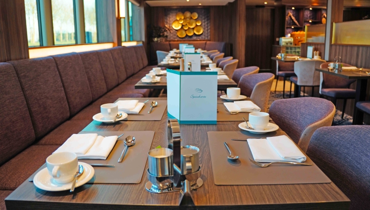 MS Annika Phoenix Reisen Restaurant Vier Jahreszeiten