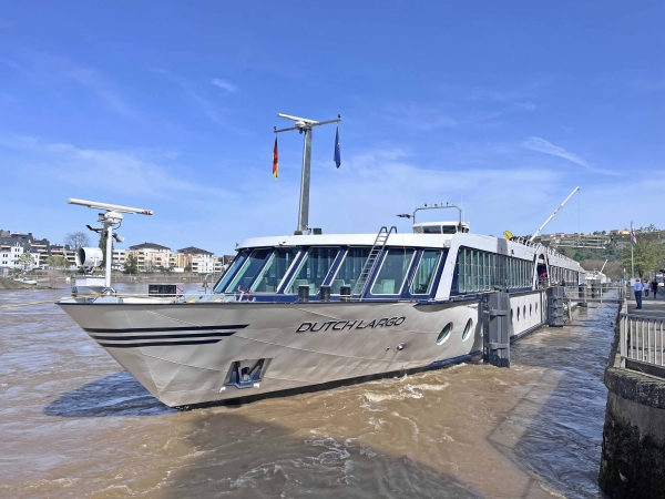 MS Dutch Largo of Dutch Cruise Line