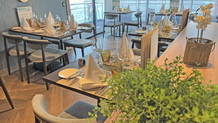 MS Annika Phoenix Reisen Lido Restaurant