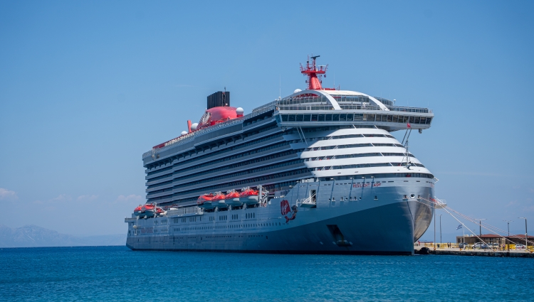 MS Resilient Lady of Virgin Voyages