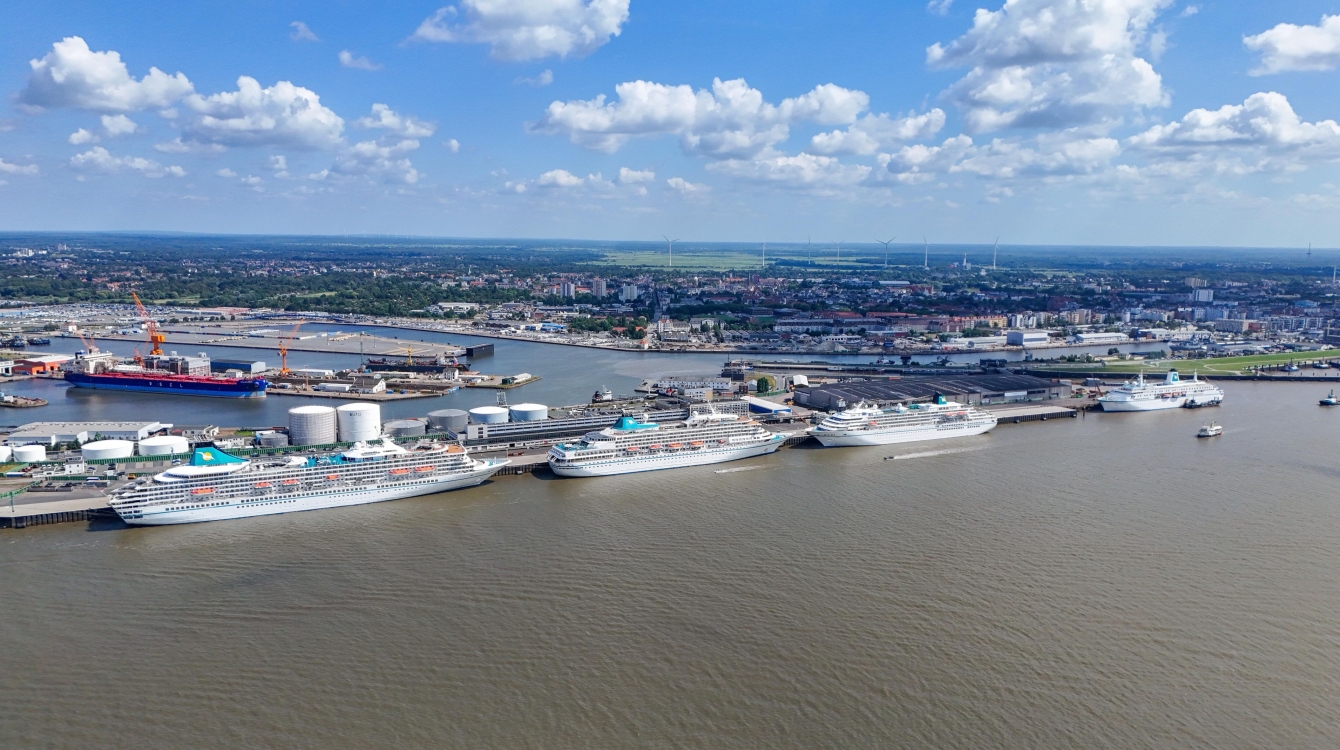 Phoenix Reisen Hochsee Vierertreffen Bremerhaven SaiL 2025