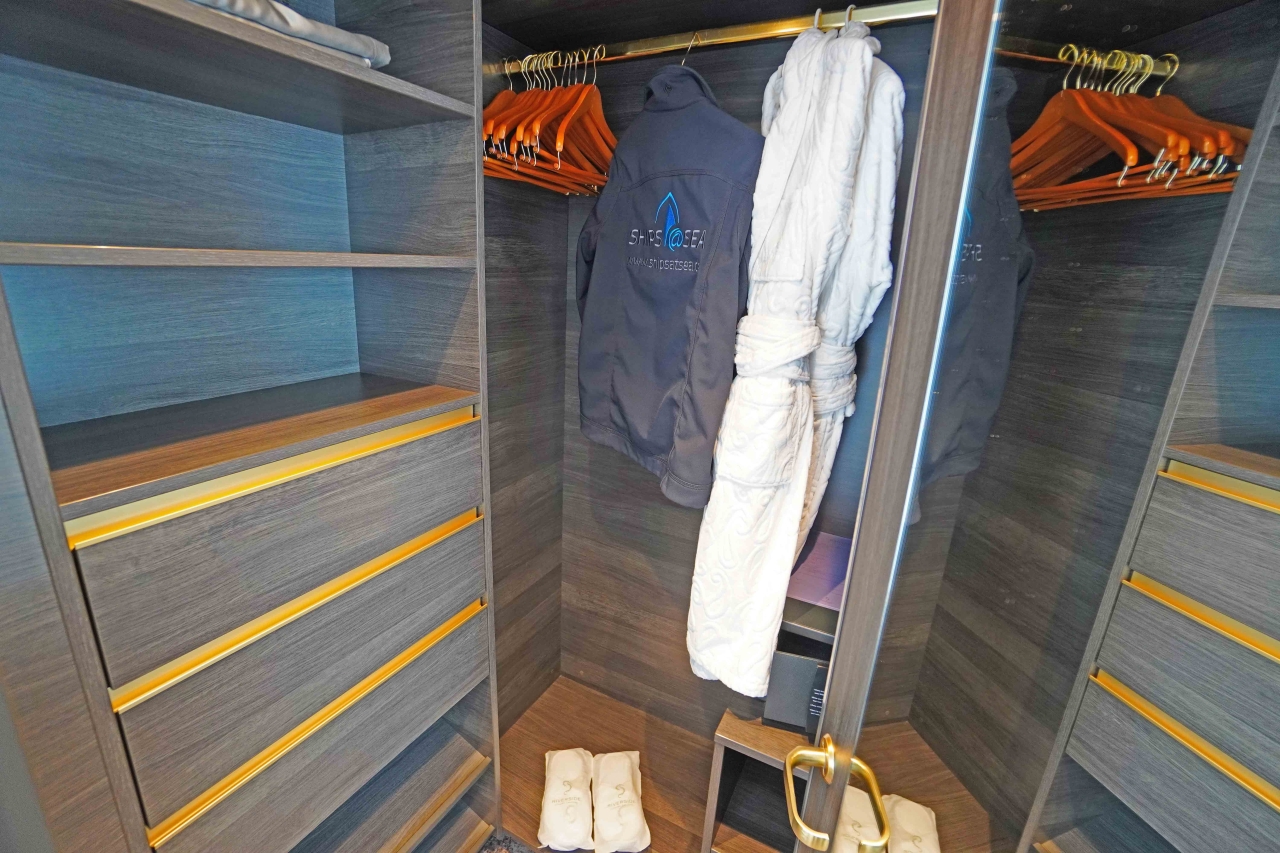 MS Riverside Debussy Suite 203 of Riverside Luxury Cruises