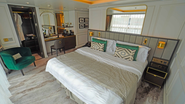 MS Riverside Debussy Suite 203 of Riverside Luxury Cruises