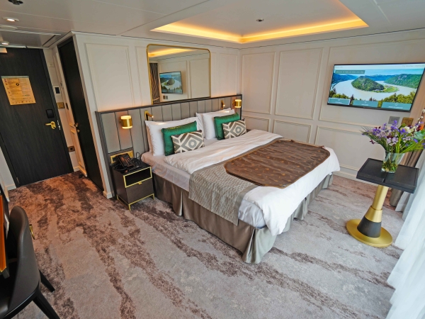 MS Riverside Debussy Suite 301 of Riverside Luxury Cruises