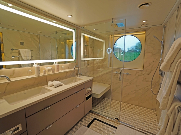 MS Riverside Debussy Suite 310 of Riverside Luxury Cruises