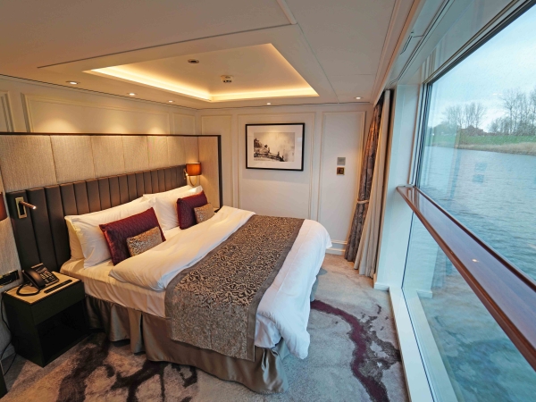 MS Riverside Debussy Suite 310 of Riverside Luxury Cruises