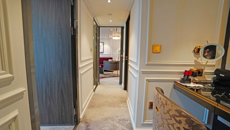 MS Riverside Debussy Suite 310 of Riverside Luxury Cruises